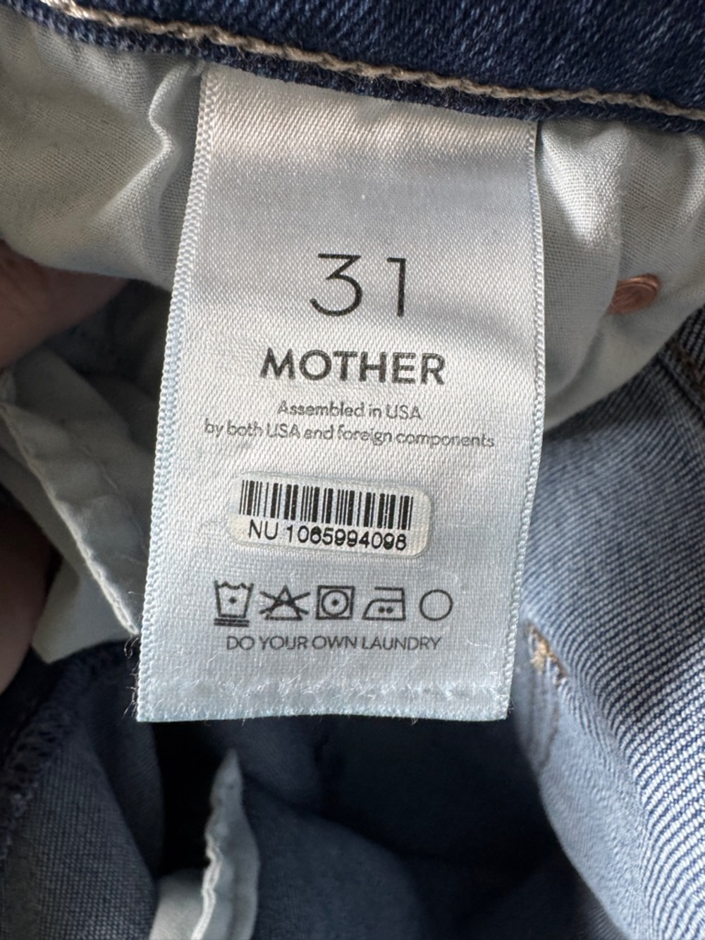 MOTHER The Doozy Sneak Fray Jeans 31 Let’s Split High Rise Flare Raw Hem - Picture 4 of 5